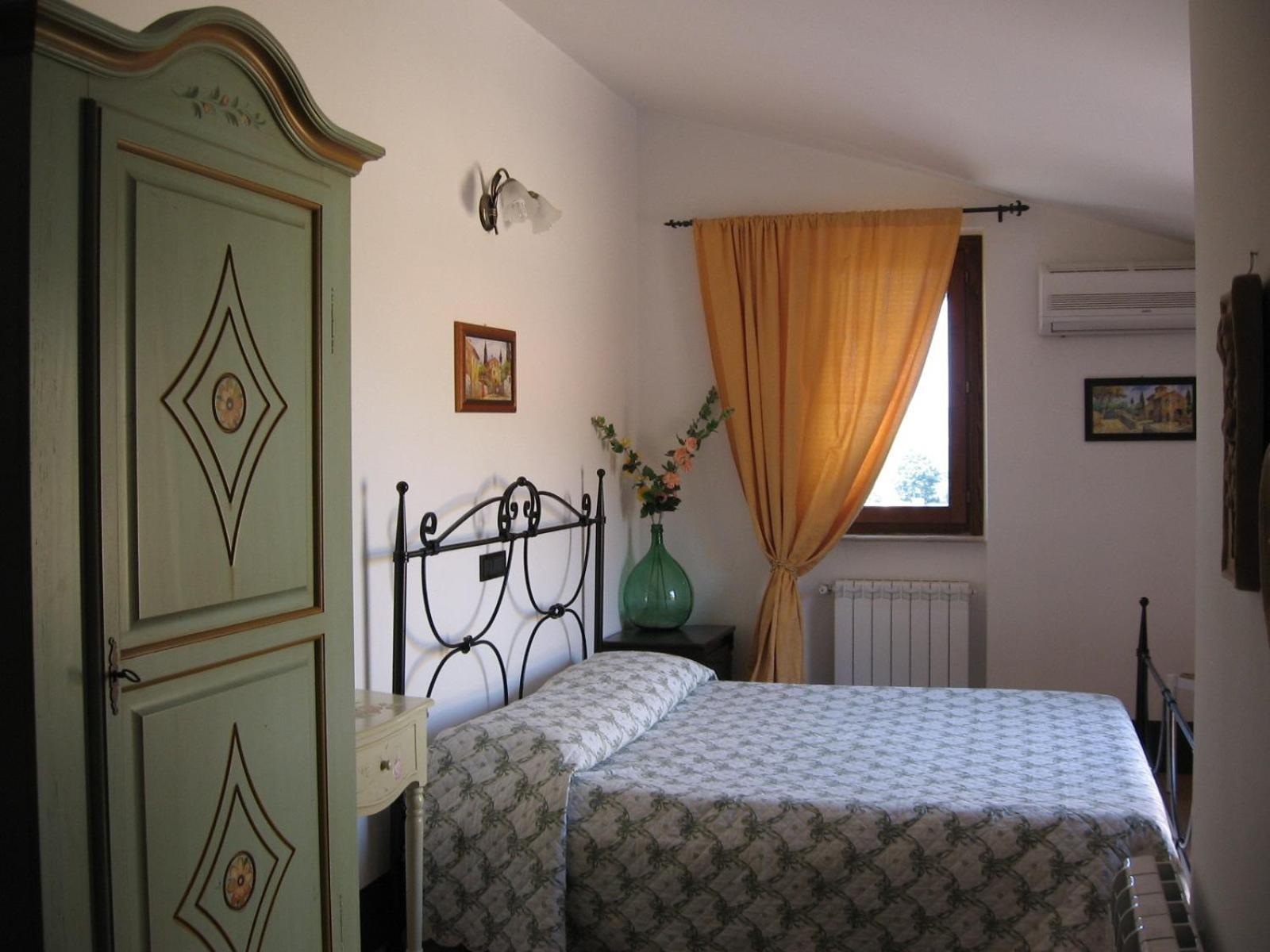 Double Room with Lake View,823337246:JPEG
